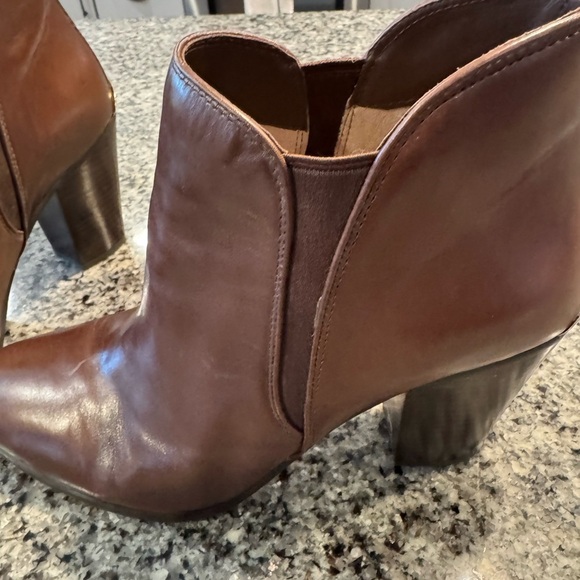 Michael Kors Boots - Picture 6 of 8